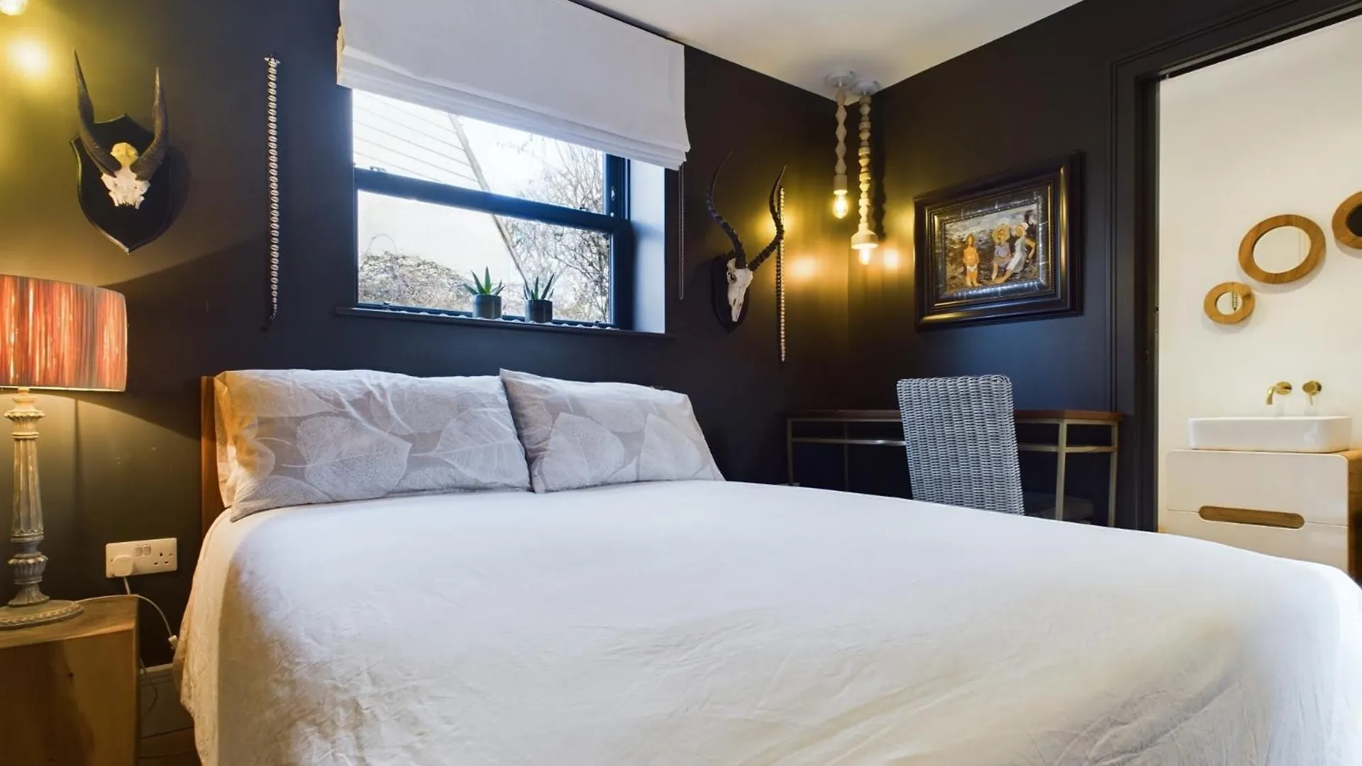 Guest house Pittville Central Parking Modern Wifi Cheltenham United Kingdom