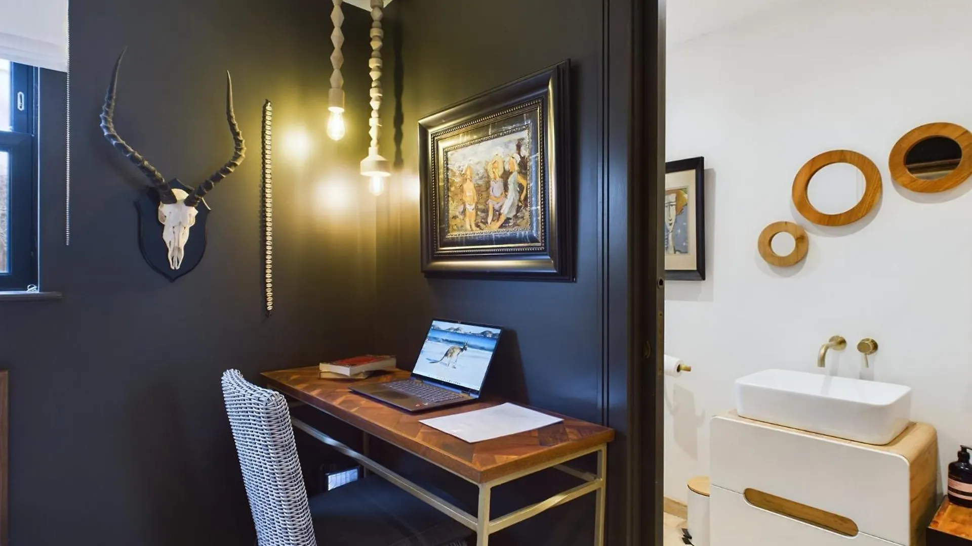 Pittville Central Parking Modern Wifi Cheltenham Guest house
